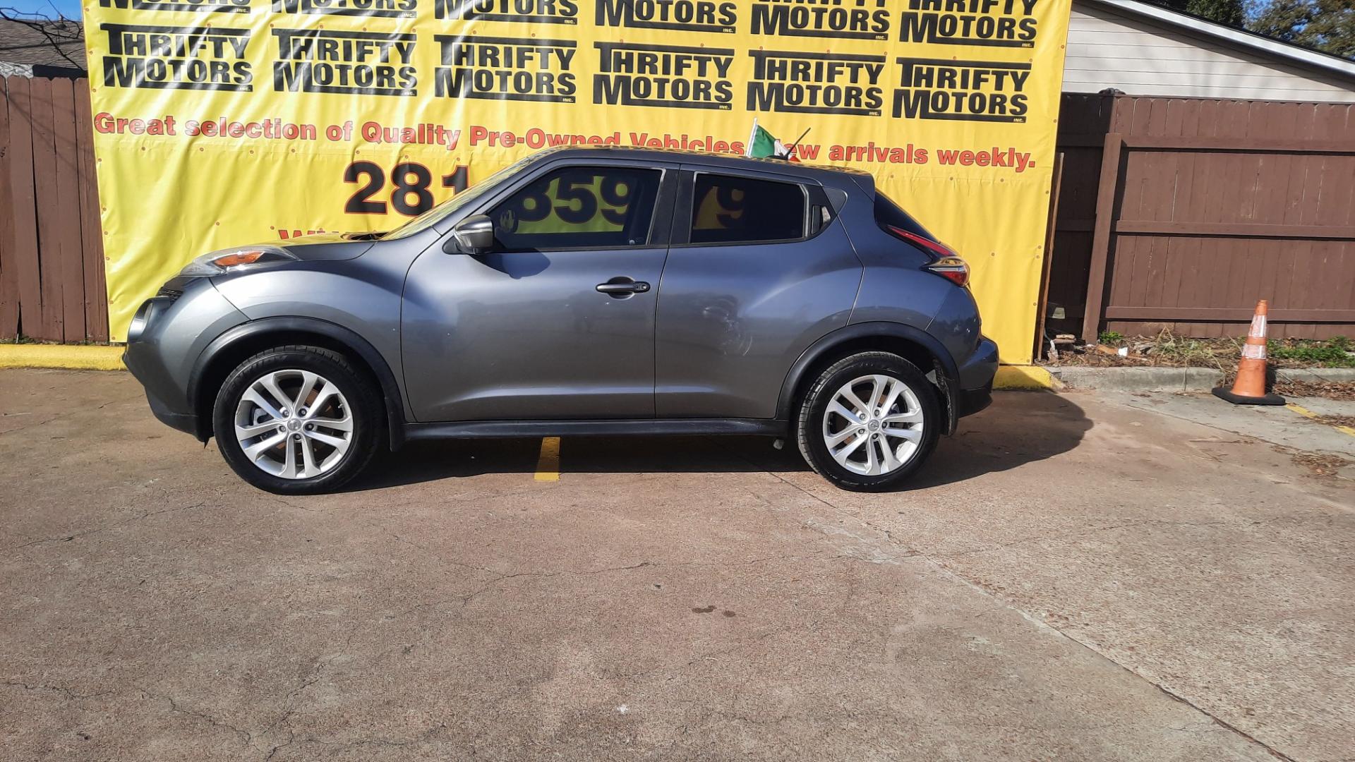 2015 Nissan Juke (JN8AF5MR5FT) , located at 16710 Clay Rd., Houston, TX, 77084, (281) 859-7900, 29.834864, -95.656166 - Photo#3
